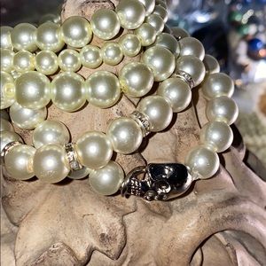 Death 💀 and light stretch bracelet